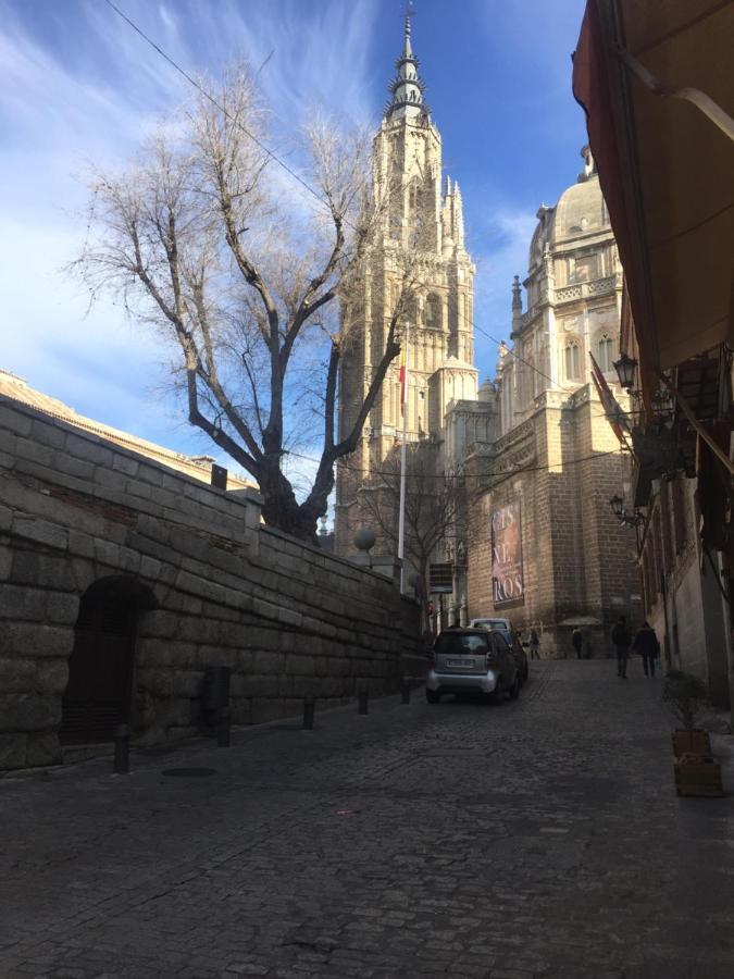 Apartamentos Catedral Escalinata Toledo Cameră foto